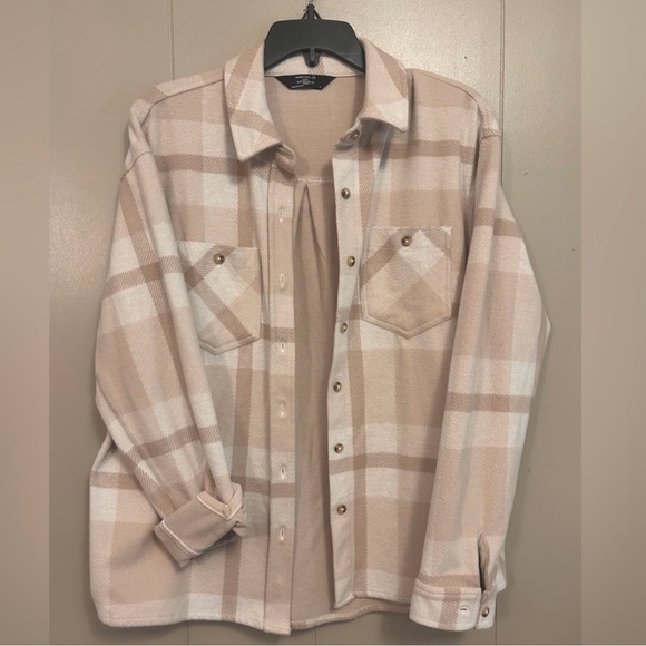 Members Mark Cozy Button Down Long Sleeve
Plaid Cream And Tan Shirt. - Picture 13 of 13
